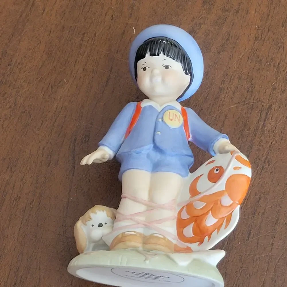 Vintage The United Nations UN Children Taro from Japan 1978 Porcelain